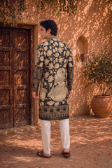 Kamal Noir Kurta