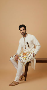 Men’s Off-White Kalamkari Kurta With Multicolor Floral & Tiger Print, Premium Festive Ethnic Wear